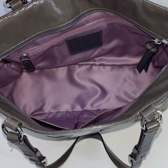COACH F18326 Signature Gallery Stitch Patent C logo Leather Gray Tote Bag - Picture 8 of 14